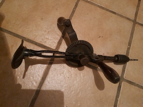 Handbohrmaschine antik - handbohrmaschine,