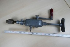 Große Handbohrmaschine /