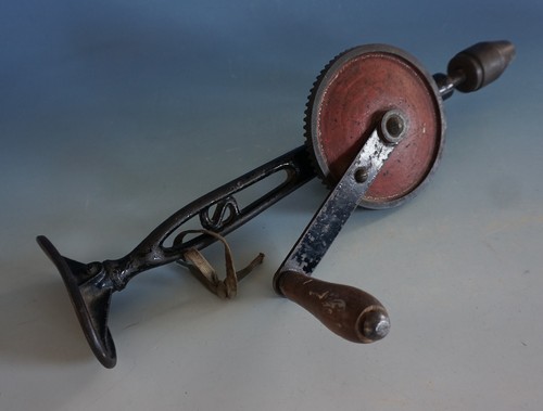 Alter antik handbohrer bohrer - antik,