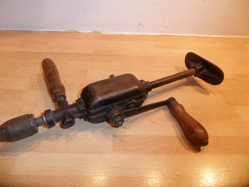 Alte handbohrmaschine mit - alte,