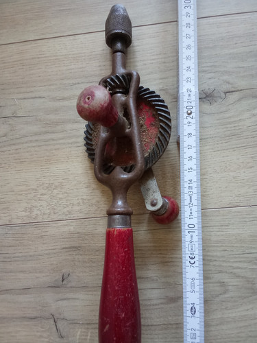 Handwerk handbohrer alt rot - handwerk,