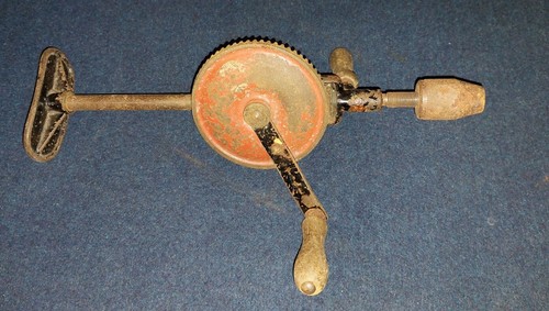 Alter handbohrer brustleier - handbohrer,